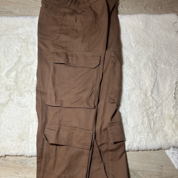 Divided Denim - Divided Brown Flare Jeans with Wide Leg Design